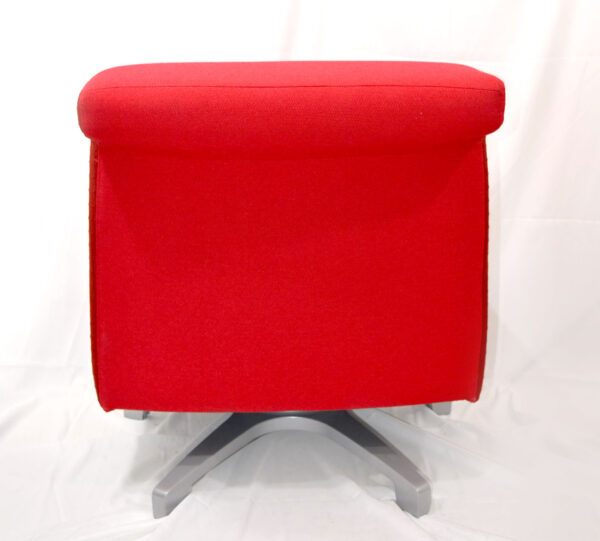 linger lounge chair - allsteel back view